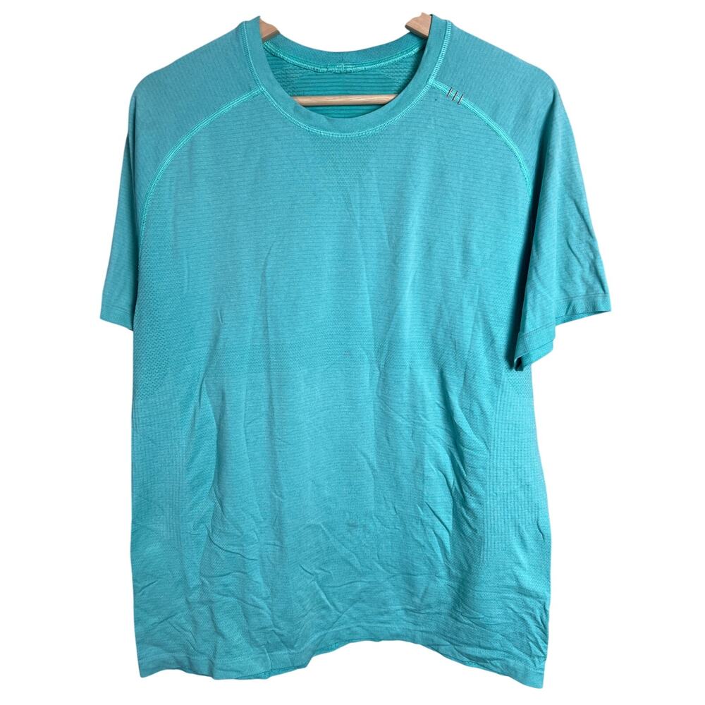 Lululemon Large Swiftly Tech Short Sleeve Blue